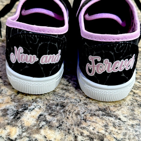 Disney The Nightmare before Christmas sneakers shoes NEW - Picture 2 of 6